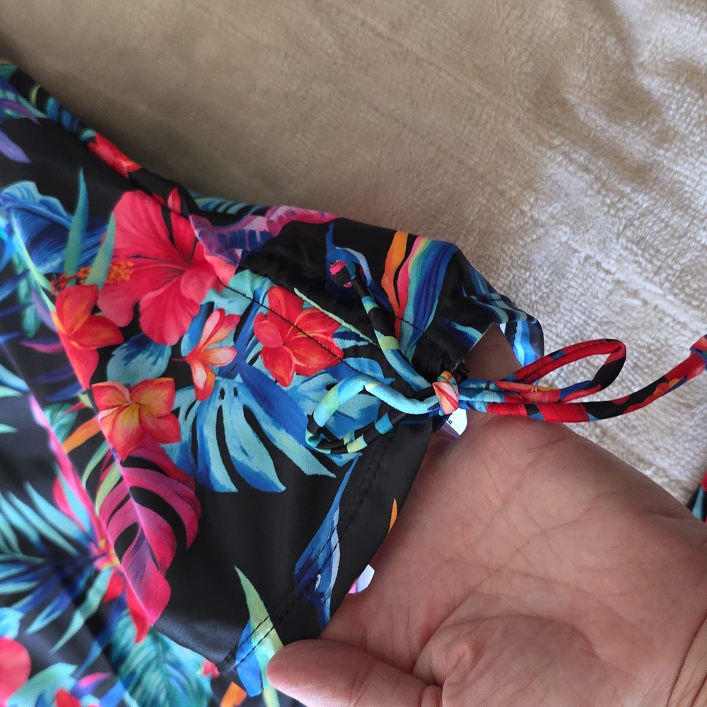 Black Tropical Floral Tankini Swim Set - Women Swim Plus Size 22 - Picture 11 of 14